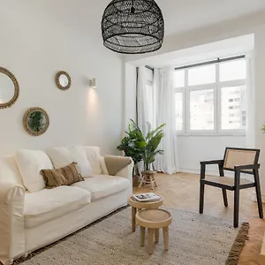 Appartement Casa Boma - Shining & Spacious With Balcony - Alvalade I, Lisboa